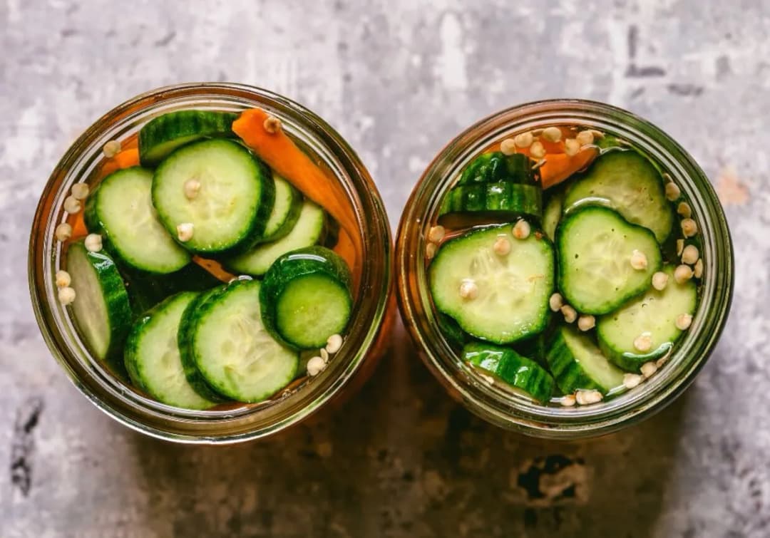 Jak zrobić sałatkę z ogórków - prosta i pyszna receptura na lato